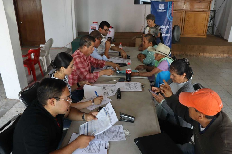 Productores y habitantes de Pie de Gallo acuden a la primera Jornada Agropecuaria en Santa Rosa J\u00e1uregui, Quer\u00e9taro.