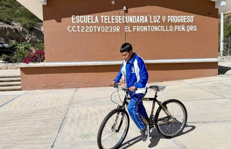 Programa Ayúdame a Llegar ha beneficiado a 546 estudiantes en 15 municipios de Querétaro desde inicio de administración estatal.