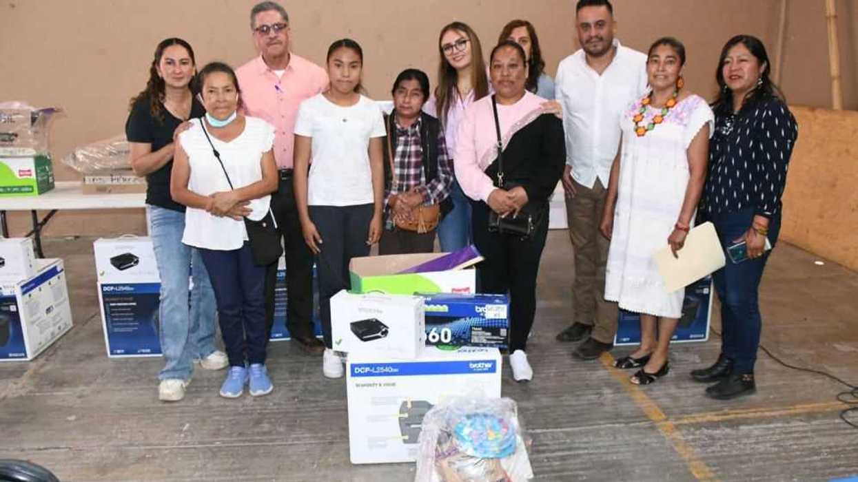 Promueve Ezequiel Montes rescate de la lengua otomí en comunidades.