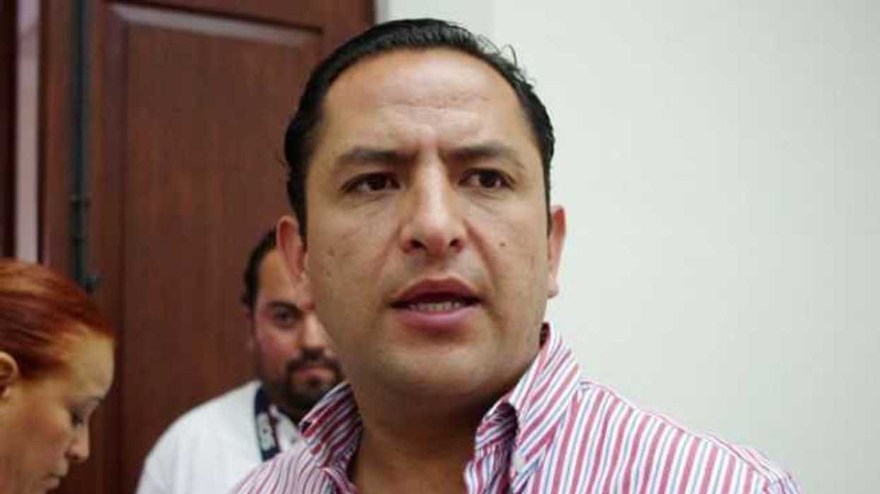 PURGA: Sacará alcalde a 100 de su administración por ineptos.