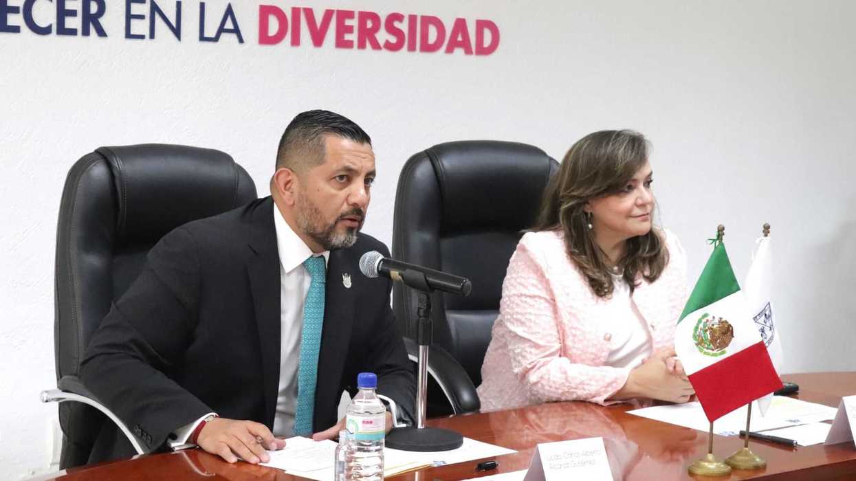 Querétaro formaliza alianza entre el gobierno y la UAQ para fortalecer la Protección Civil.