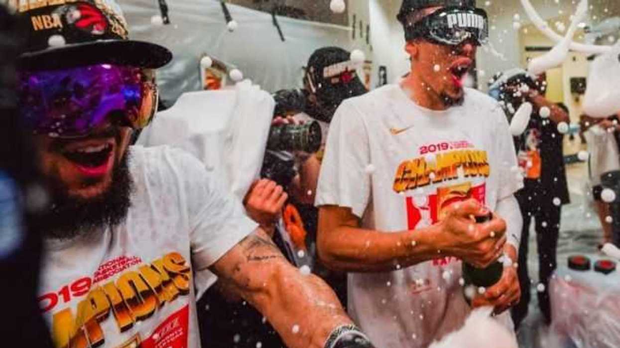 raptors-compartira-titulo-nba-con-aficionados-con-desfile-en-toronto