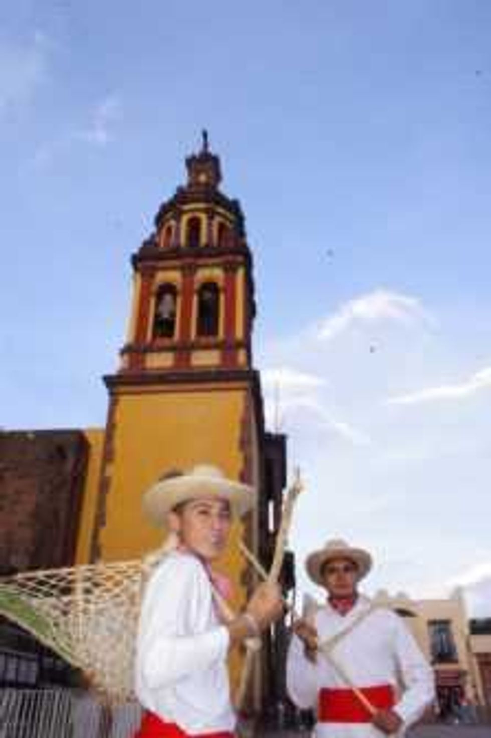 realizan-danza-flolklorica-de-tamaulipas-04