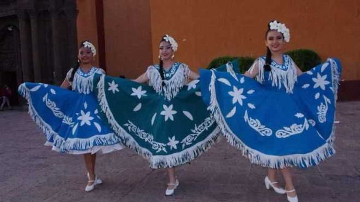 realizan-danza-flolklorica-de-tamaulipas-06