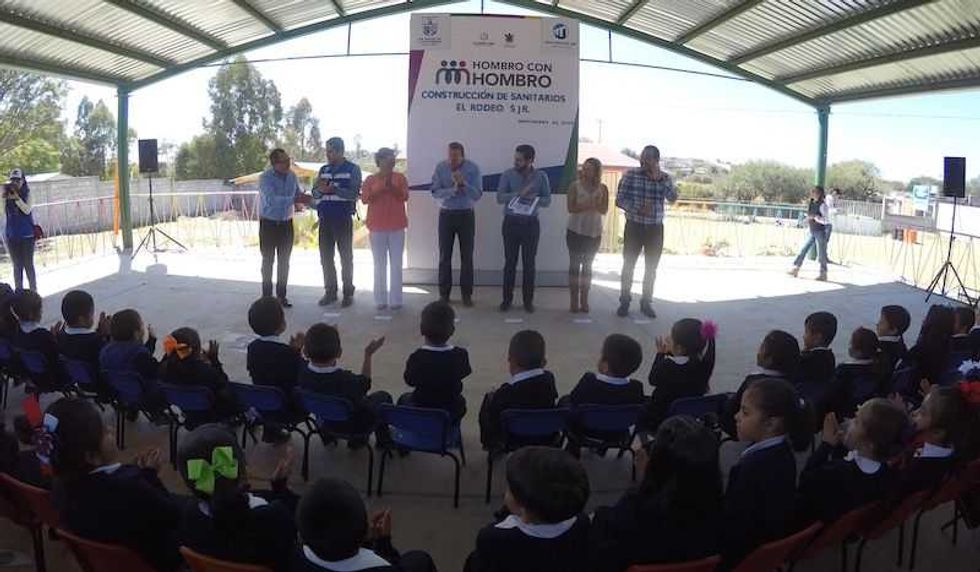realizan obra en preescolar maria nestora en el rodeo 1
