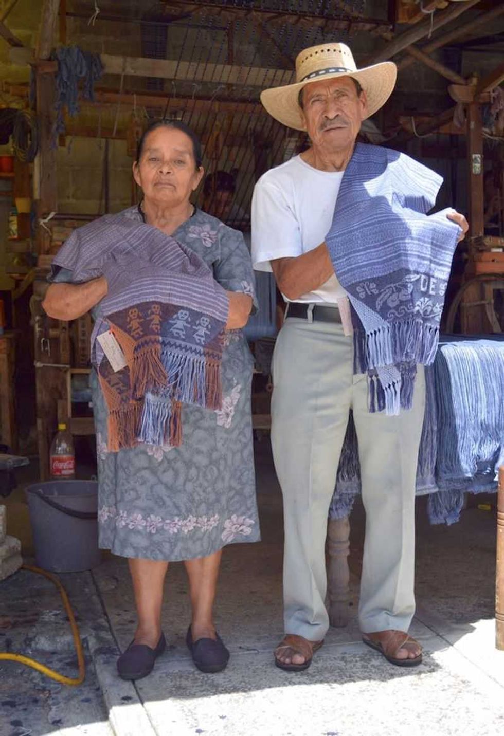 rebozo de tenancingo prenda que evoluciono del decoro a la elegancia 0