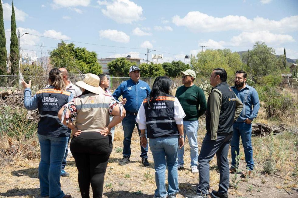 Recorrido de autoridades municipales y SEDATU en espacios deportivos de San Juan del R\u00edo rumbo al Mundial 2026