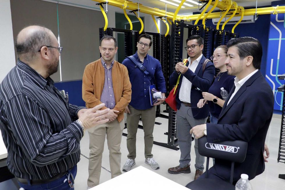Rectores de la UTC y la Universidad Tecnol\u00f3gica de Le\u00f3n durante su encuentro de colaboraci\u00f3n en instalaciones de Corregidora.