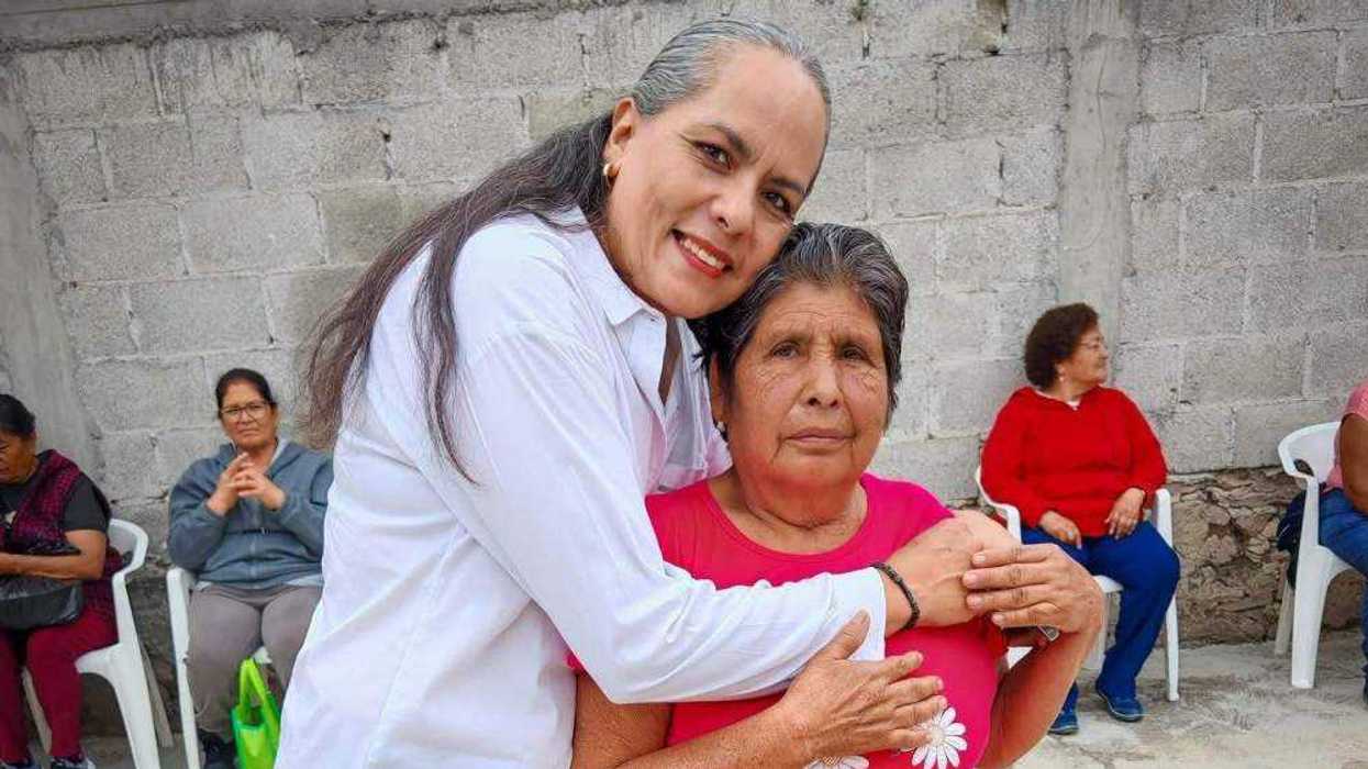 Regidora refuerza apoyo a adultos mayores y mujeres en San Juan del Río.
