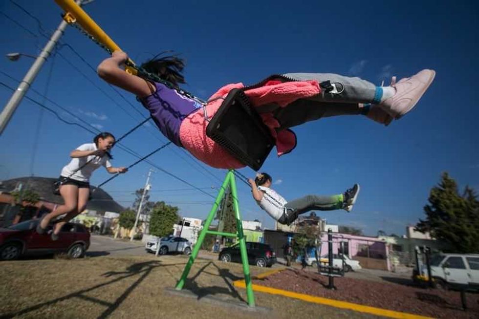 rehabilitan parque con apoyo de la iniciativa privada en bugambilias 1