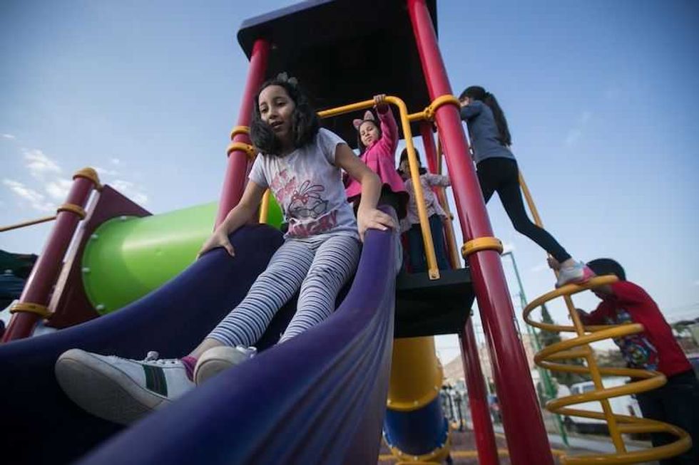 rehabilitan parque con apoyo de la iniciativa privada en bugambilias 2