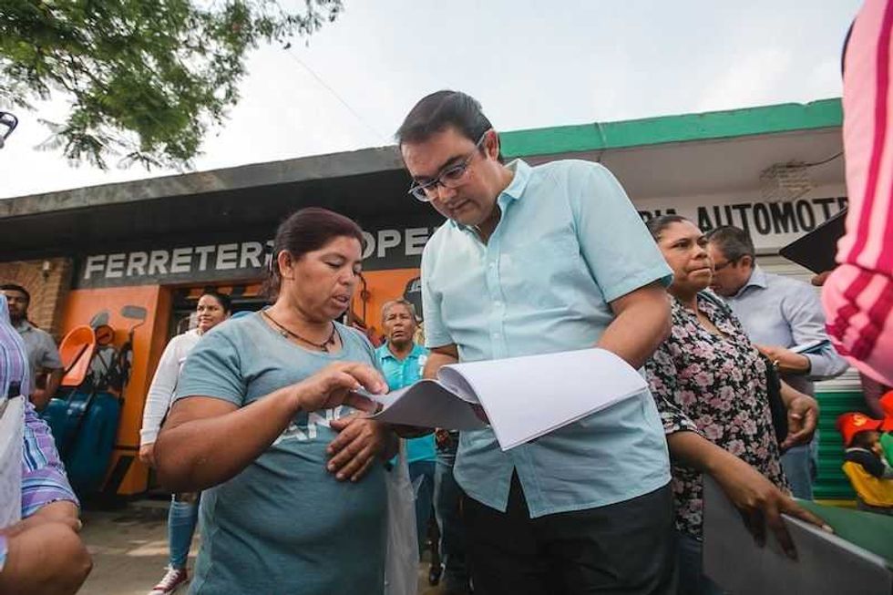 rehabilitan vialidad principal en arcila san juan del rio 2