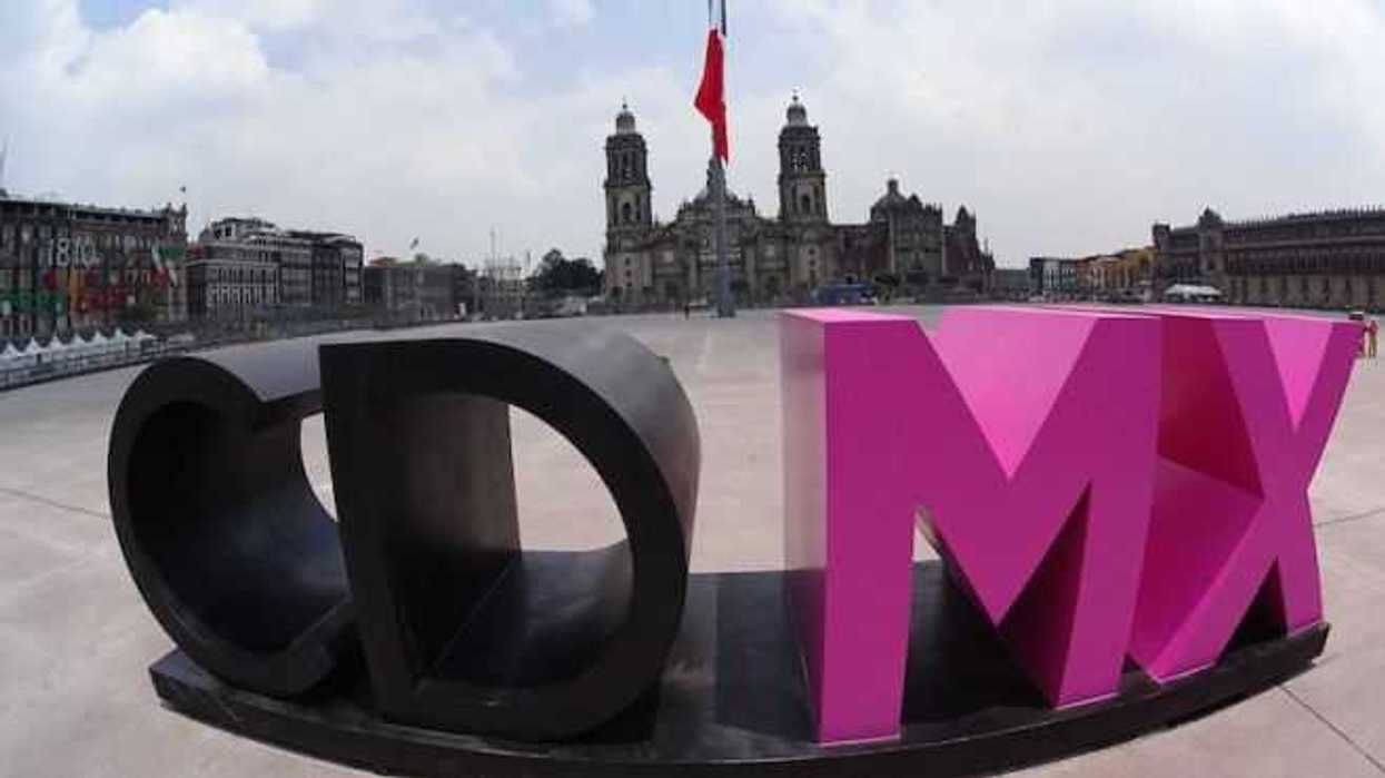 Reinagura Mancera la plancha del Zócalo capitalino.