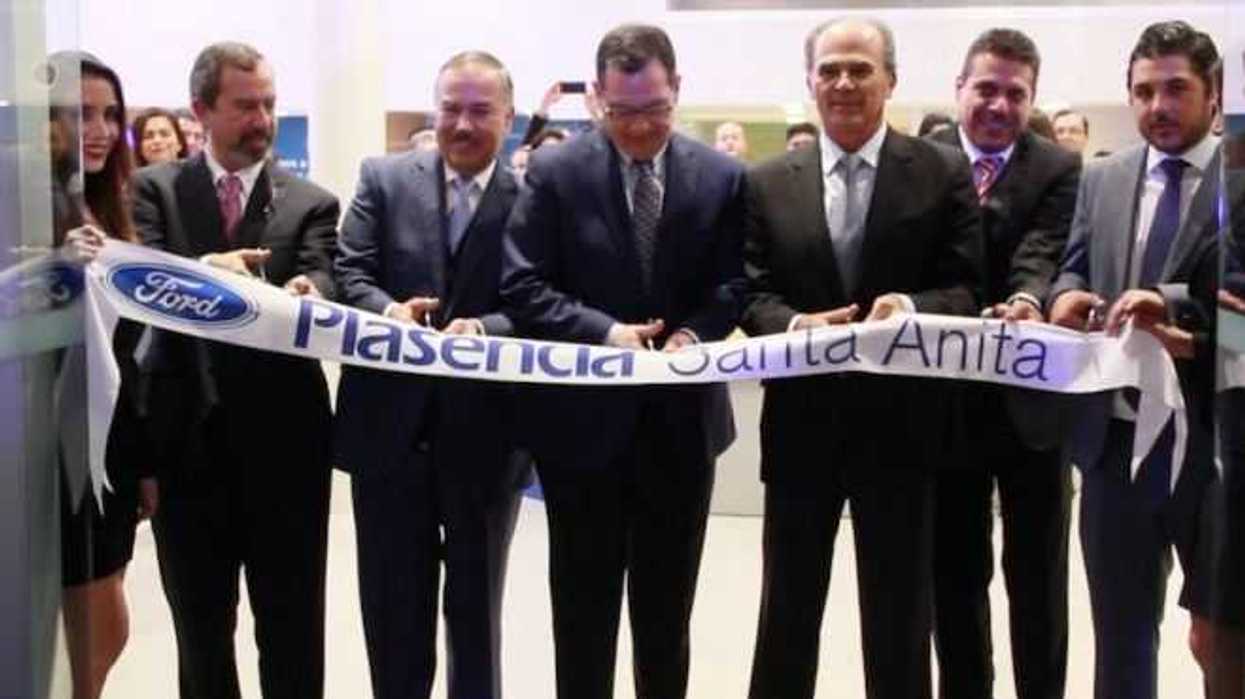 Reinauguran la distribuidora Ford Plasencia Santa Anita