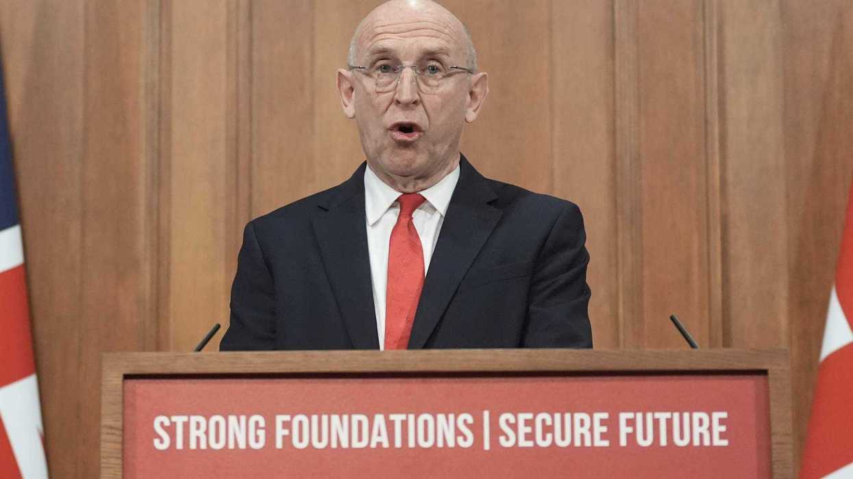 Reino Unido advierte a Rusia tras el avistamiento del barco espía Yantar. AP.