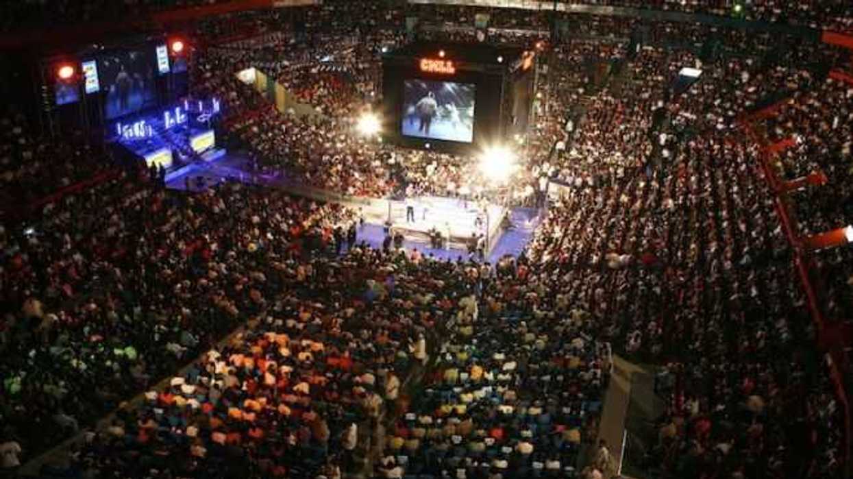 rendiran-homenaje-a-mascara-ano-2000-en-arena-mexico