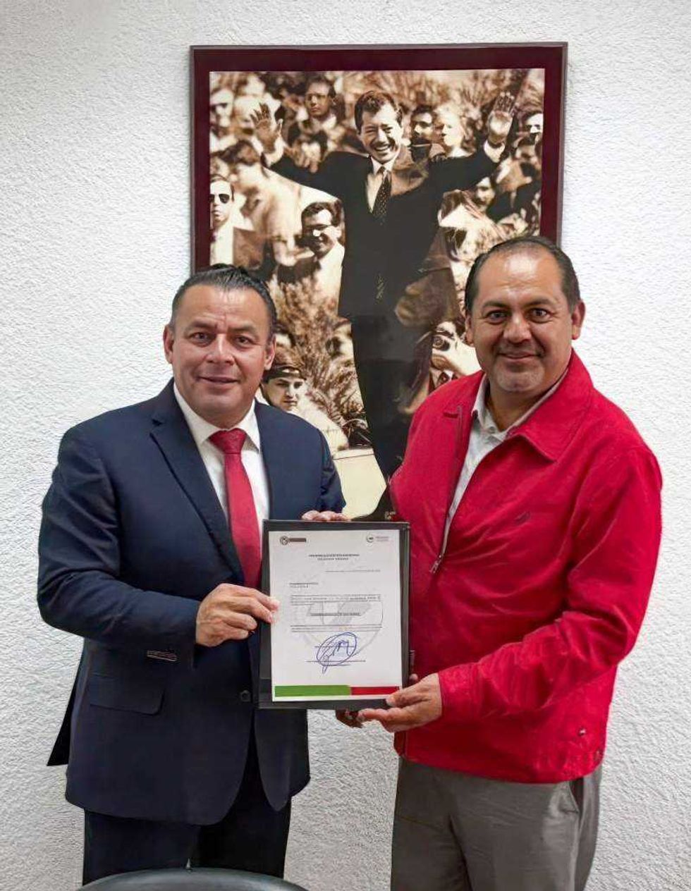 René Mejía Montoya asumió la Dirigencia Estatal del Movimiento Territorial del PRI en Querétaro en presencia de dirigentes nacionales y estatales.
