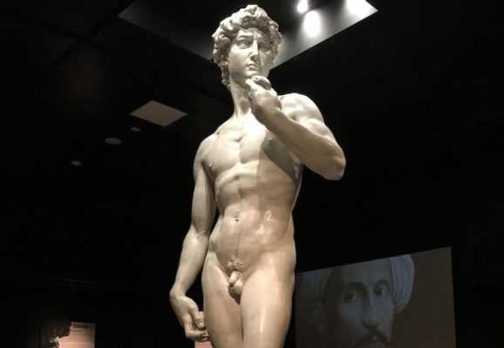 replicas miguel angel engalanan museo del noreste 7