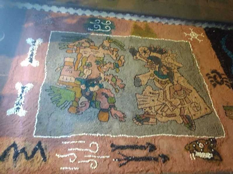 representacion prehispanica en tapete gana primer lugar en festival de muertos 1