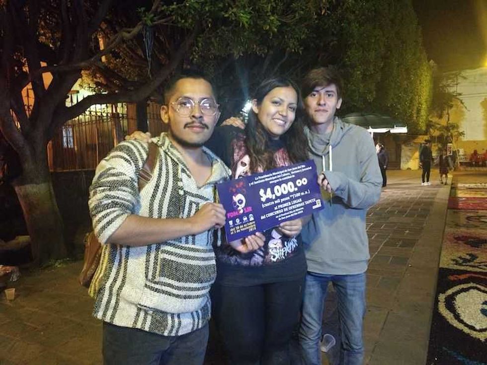 representacion prehispanica en tapete gana primer lugar en festival de muertos