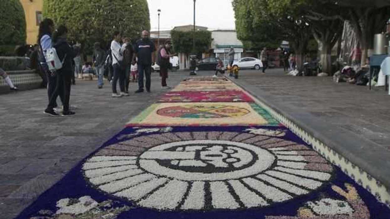 representacion-prehispanica-en-tapete-gana-primer-lugar-en-festival-de-muertos11