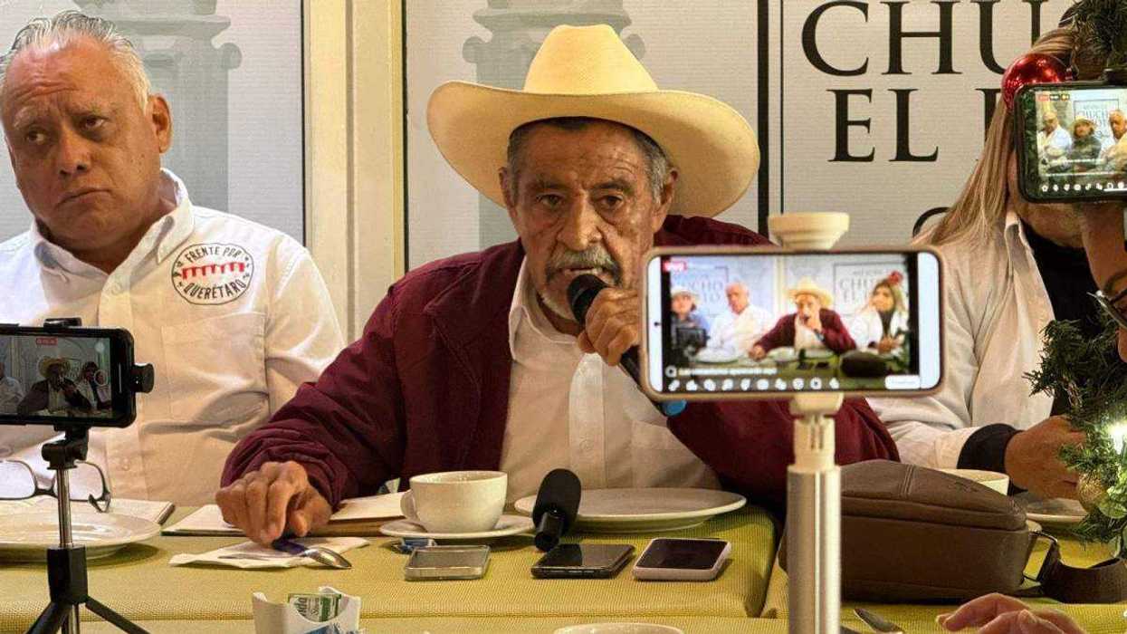 Representantes del Frente por Querétaro expusieron sus inconformidades con políticas federales y la propuesta de Ley Estatal de Aguas durante conferencia de prensa.