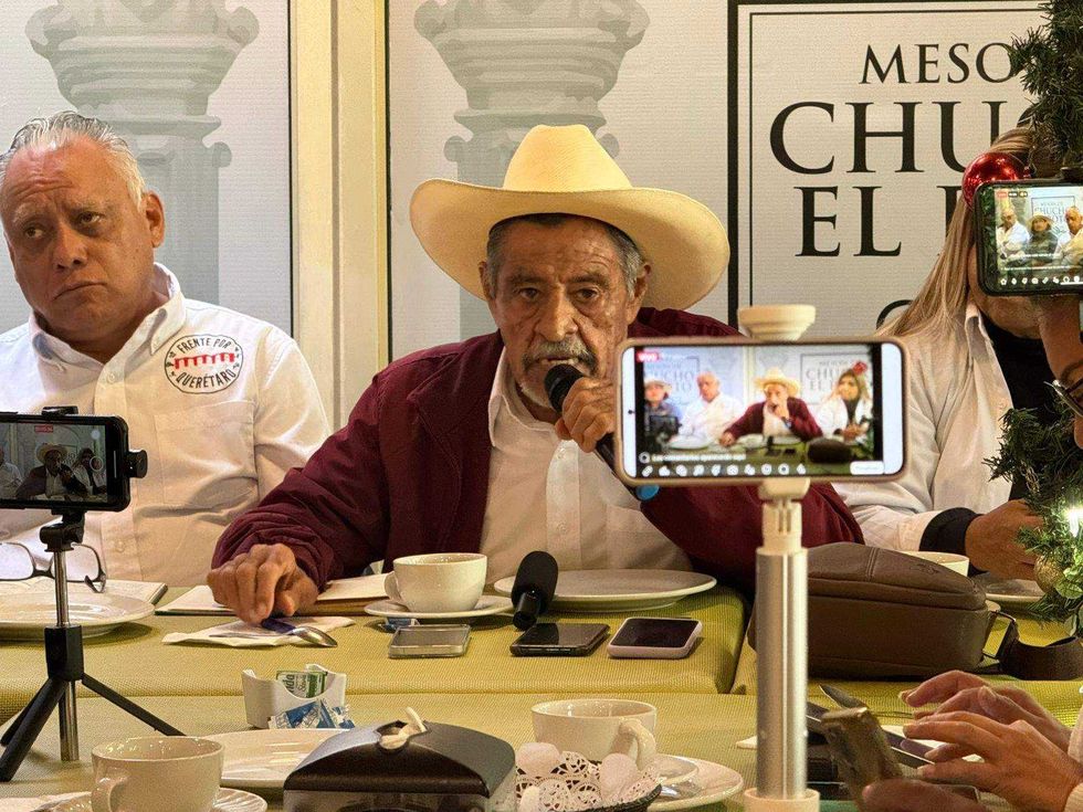Representantes del Frente por Querétaro expusieron sus inconformidades con políticas federales y la propuesta de Ley Estatal de Aguas durante conferencia de prensa.