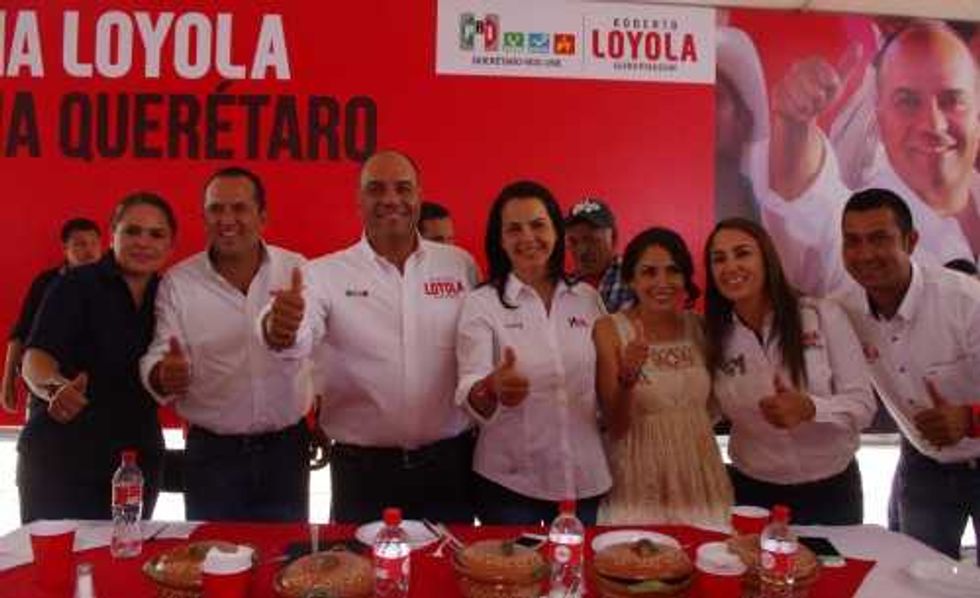 Representantes del Partido Revolucionario Institucional.
