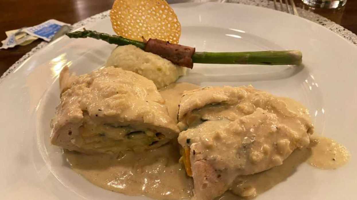 Restaurantes en San Juan del Río esperan repunte en cenas de Año Nuevo.