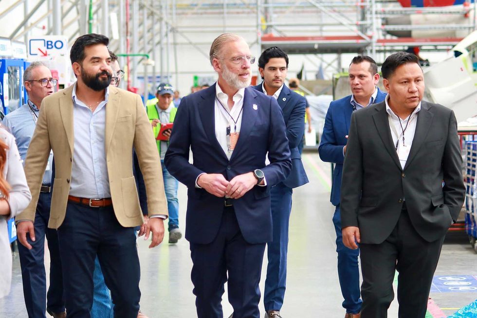 Reuni\u00f3n SEDESU, TechOps M\u00e9xico y CONALEP Aeropuerto sobre certificaci\u00f3n de estudiantes en Quer\u00e9taro