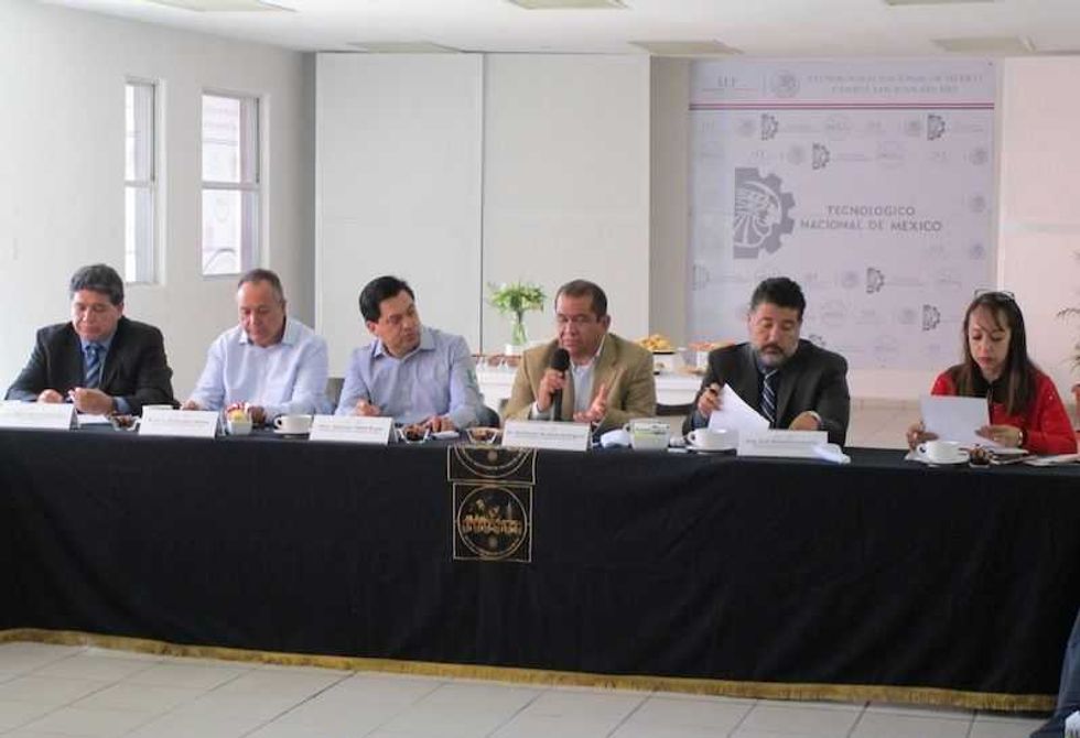 reunion de autoridades educativas federales 4