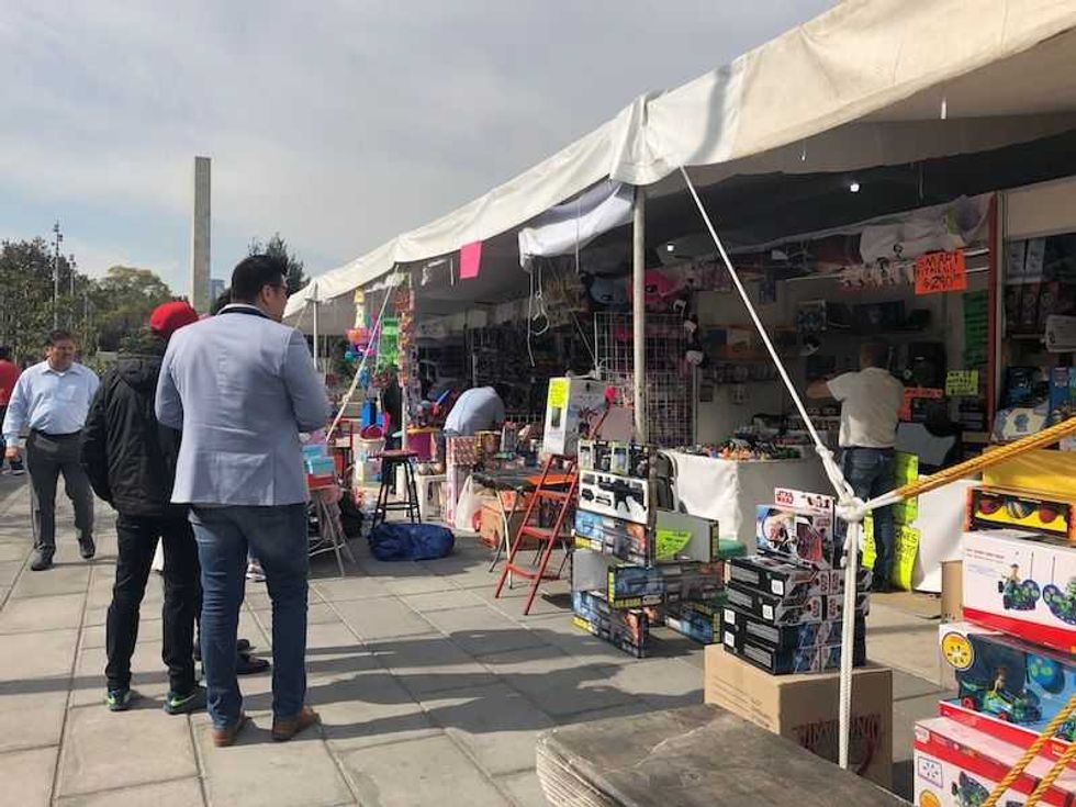 reyes magos haran lo que sea para premiar a ninos que se portaron bien