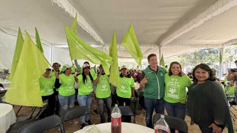 Ricardo Astudillo reafirma compromiso con Amealco en encuentro ciudadano.