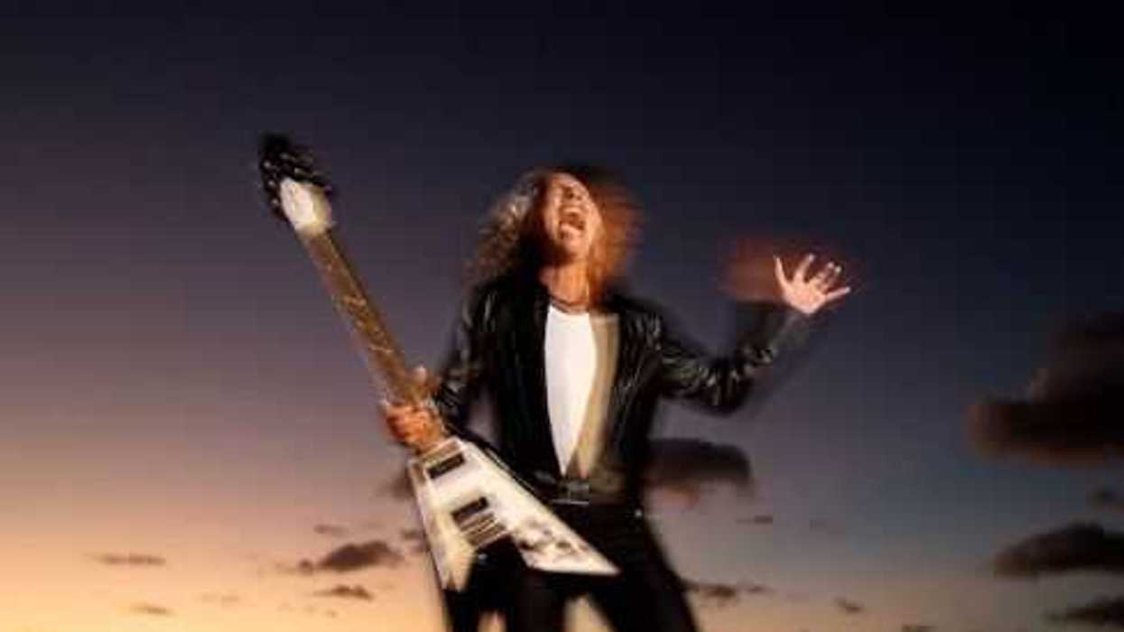 Rinden homenaje a la guitarra de metal de Kirk Hammett y su 1979 Flying V. AGENCIA NOTISTARZ.