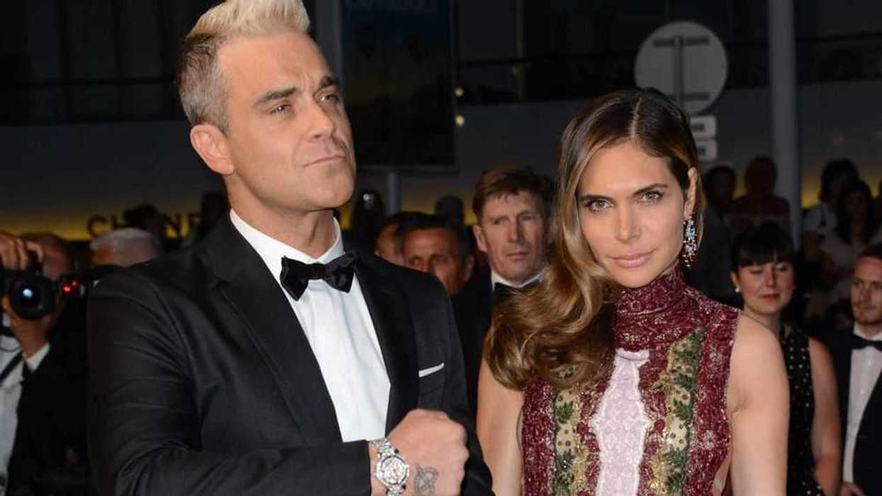 robbie-williams-engano-mujer-ayda-field-nuevo-video