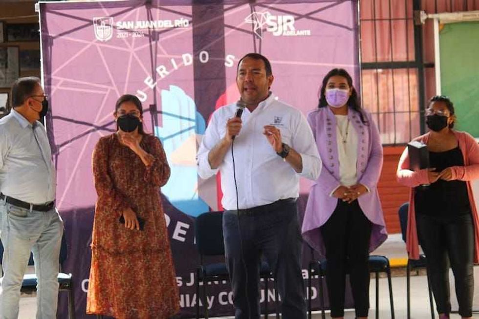 roberto cabrera escuela