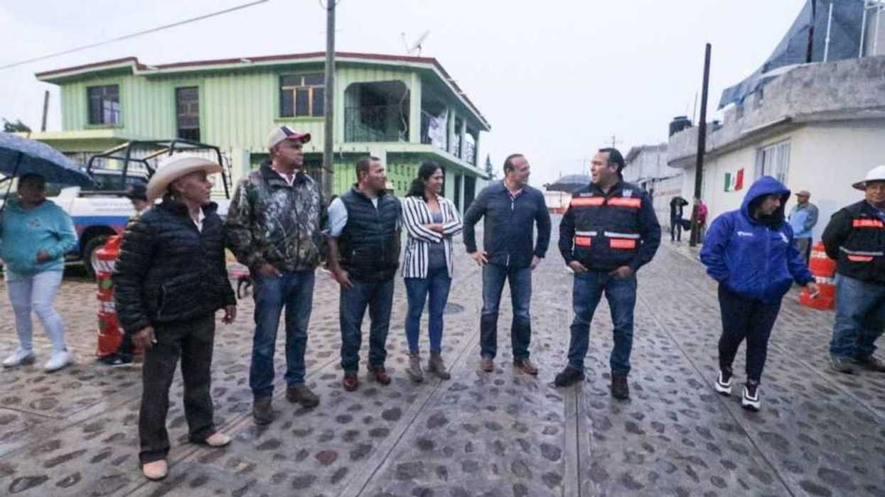 Roberto Cabrera inaugura obra de mejora de 1 millón de pesos en Cazadero.