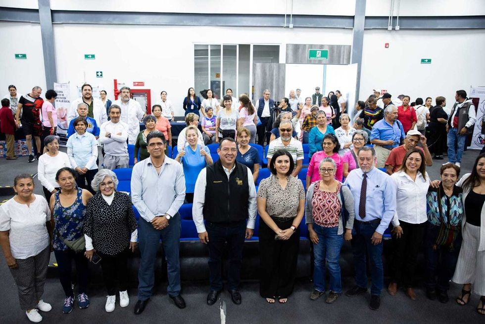 Roberto Cabrera inaugura Semana Nacional de Salud P\u00fablica 2026 en auditorio Consuelo Mart\u00ednez de G\u00f3mez, San Juan del R\u00edo.