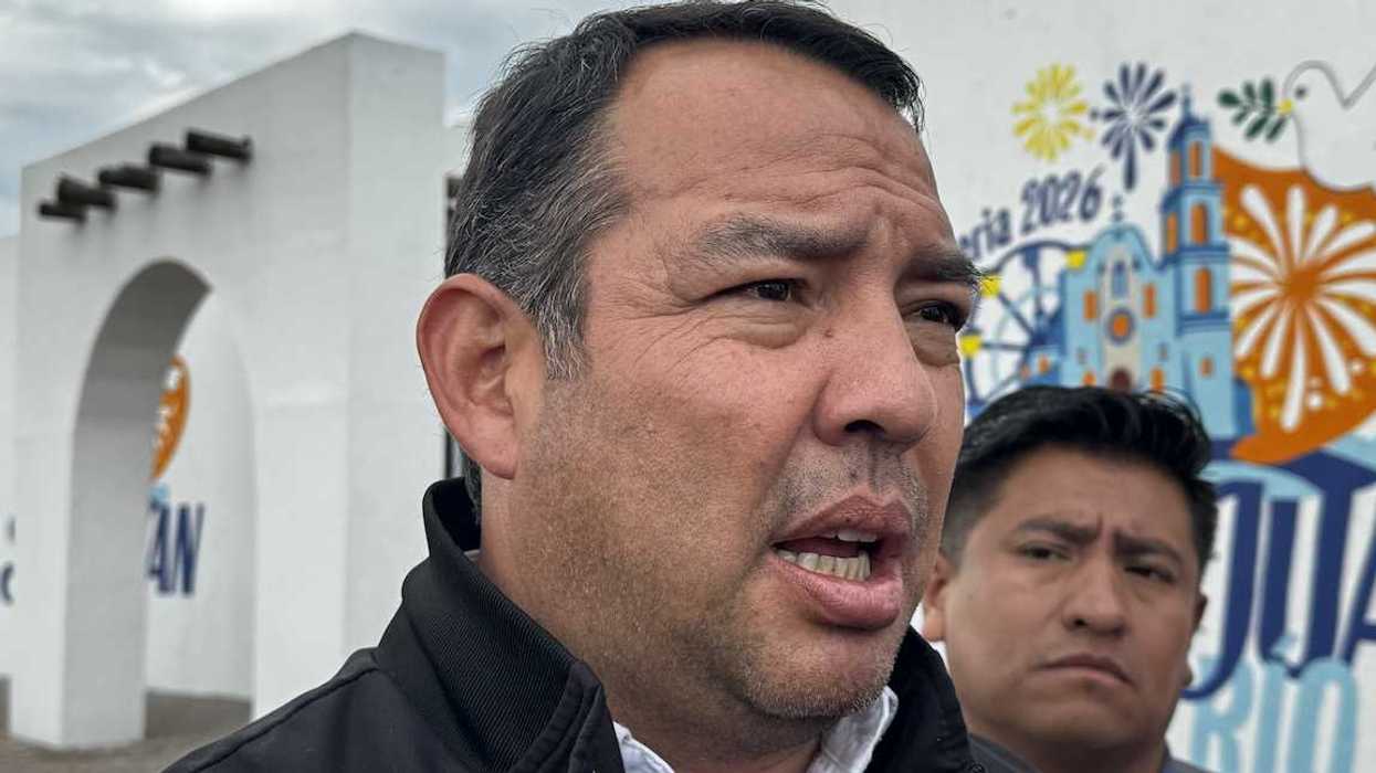 Roberto Cabrera informa sobre empleo y transporte de materiales generado por el tren.