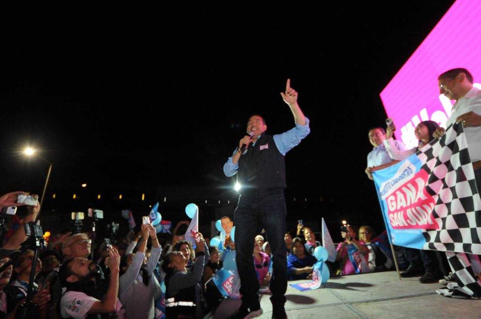 Roberto Cabrera inicia campaña con fuerte apoyo y compromisos para San Juan del Río.
