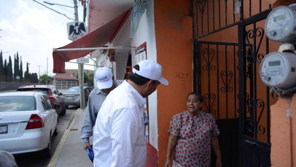 Roberto Cabrera intensifica la campaña con recorridos en San Juan del Río.