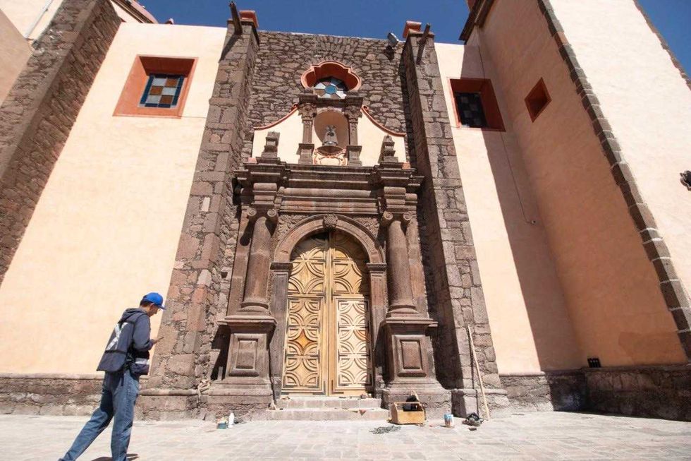 Roberto Cabrera Valencia alcalde San Juan del R\u00edo presenta proyectos restauraci\u00f3n patrimonial FITUR 2026 Madrid