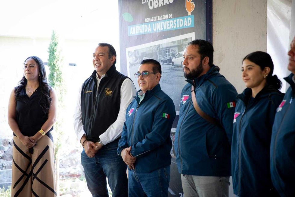 Roberto Cabrera Valencia alcalde San Juan del R\u00edo visita seguimiento comunidad Palma de Romero pl\u00e1tica prevenci\u00f3n adicciones entrega \u00e1rboles