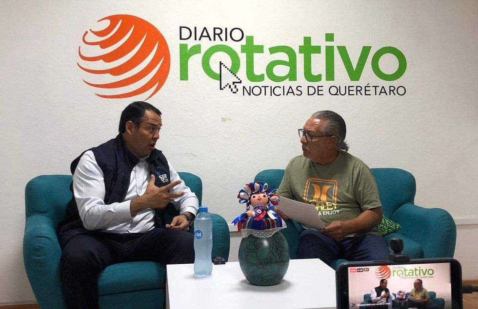 Roberto Cabrera Valencia, alcalde San Juan del Río, presenta los principales logros de la administración municipal 2021-2025.