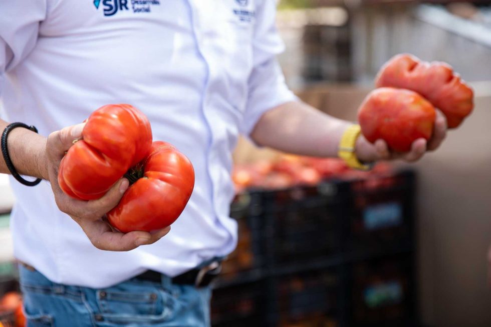 Roberto Cabrera Valencia encabeza jornada del programa Mi\u00e9rcoles en El Granjeno, San Juan del R\u00edo, junto a vecinos