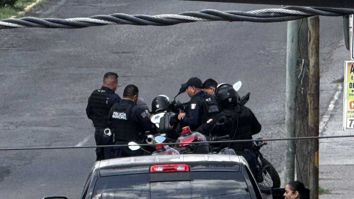 Roberto Cabrera Valencia informa sobre los operativos de seguridad y revisión de motocicletas en San Juan del Río.