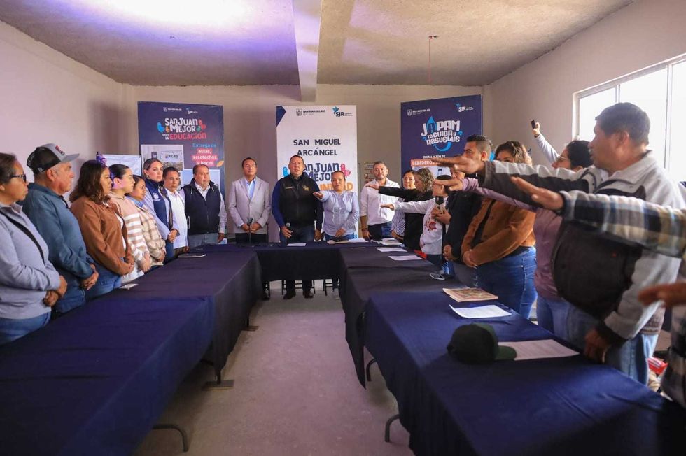 Roberto Cabrera Valencia instala el primer Comit\u00e9 de Paz ciudadano en San Miguel Arc\u00e1ngel, San Juan del R\u00edo