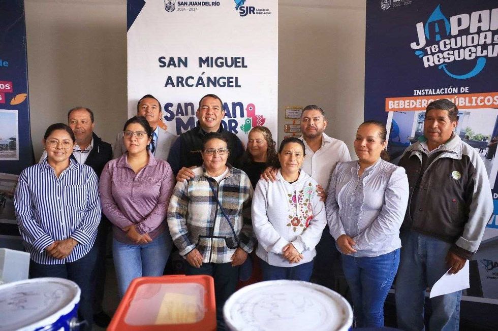 Roberto Cabrera Valencia instala el primer Comit\u00e9 de Paz ciudadano en San Miguel Arc\u00e1ngel, San Juan del R\u00edo
