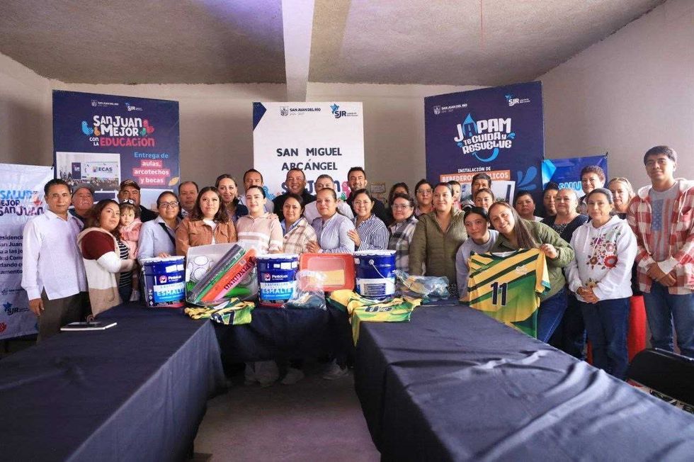 Roberto Cabrera Valencia instala el primer Comit\u00e9 de Paz ciudadano en San Miguel Arc\u00e1ngel, San Juan del R\u00edo