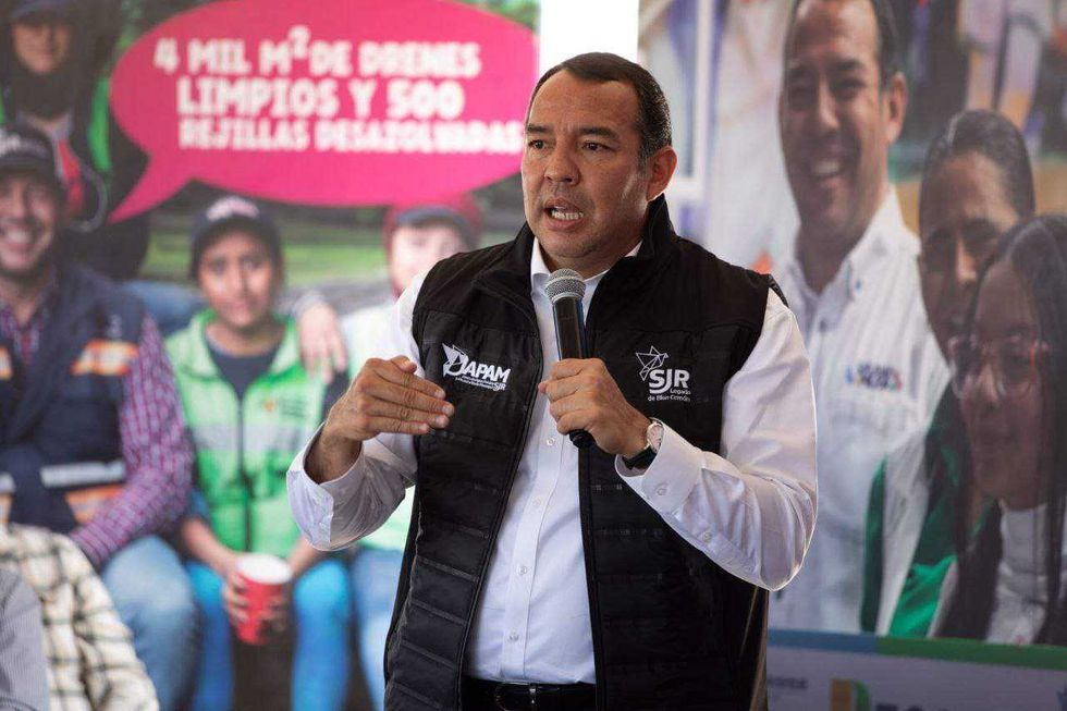 Roberto Cabrera Valencia presenta infraestructura del Pozo 39 y Tanque Viveros ante beneficiarios durante su Cuarto Informe de Gobierno.